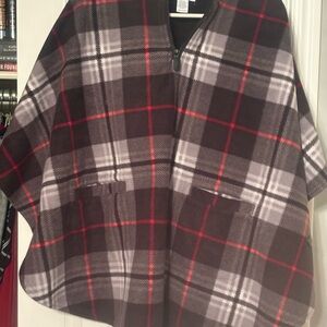 Martha Stewart Checkered Cape - Black, Gray, Red,